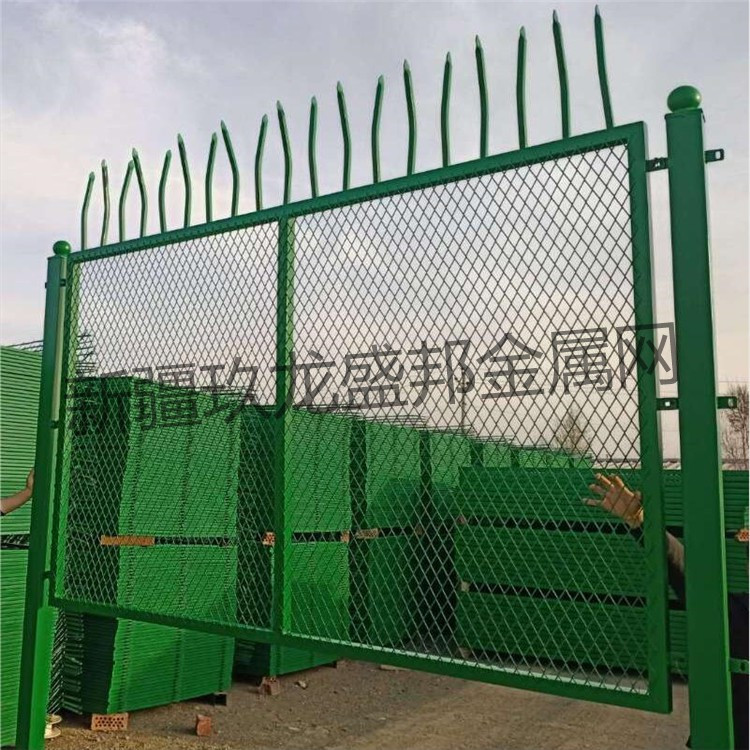 阿克苏地浸塑护栏网